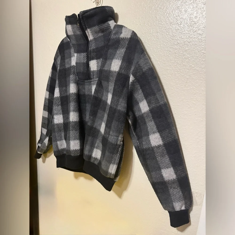 Women’s Black Gray Plaid Fleece Pullover | Mock Neck 3/4 Zip Jacket | Cozy | L - Picture 4 of 4